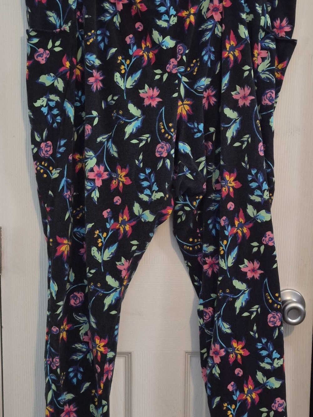 Women's 3x Floral Black Leggings - Comfortable Stretch Bottoms